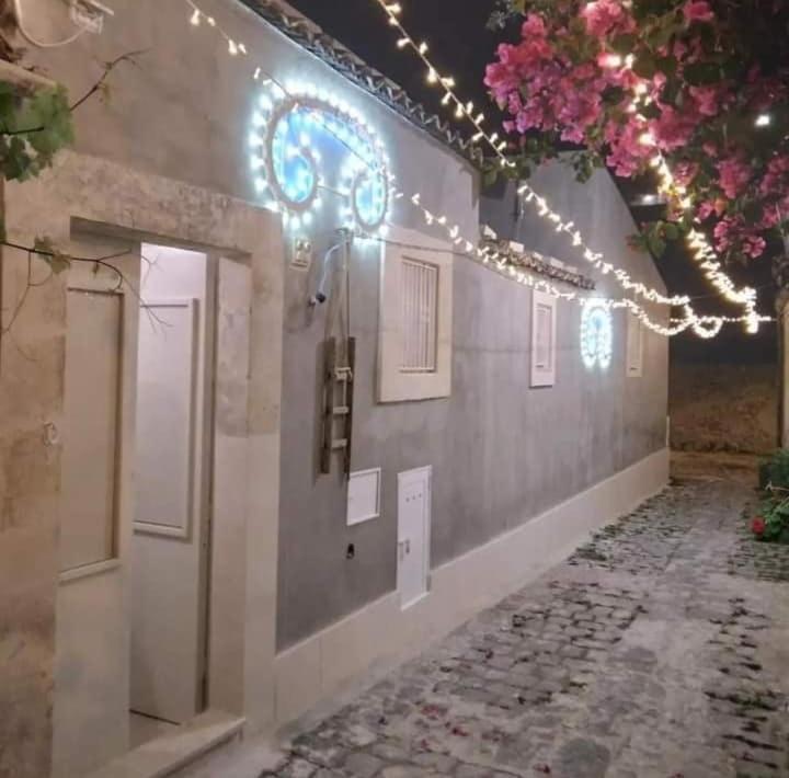 הוילה פלאצולו אקריידה Vicolo San Paolo מראה חיצוני תמונה